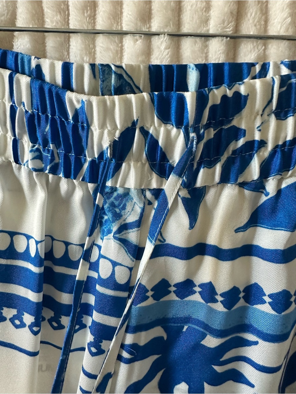 INC International Concepts White & Blue Floral Wide-Leg Crop Pants - Picture 4 of 6